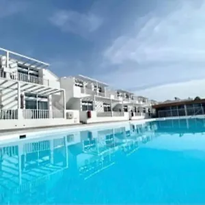 https://los-gracioseros-puerto-del-carmen-lanzarote-35510.in-canary-islands.com